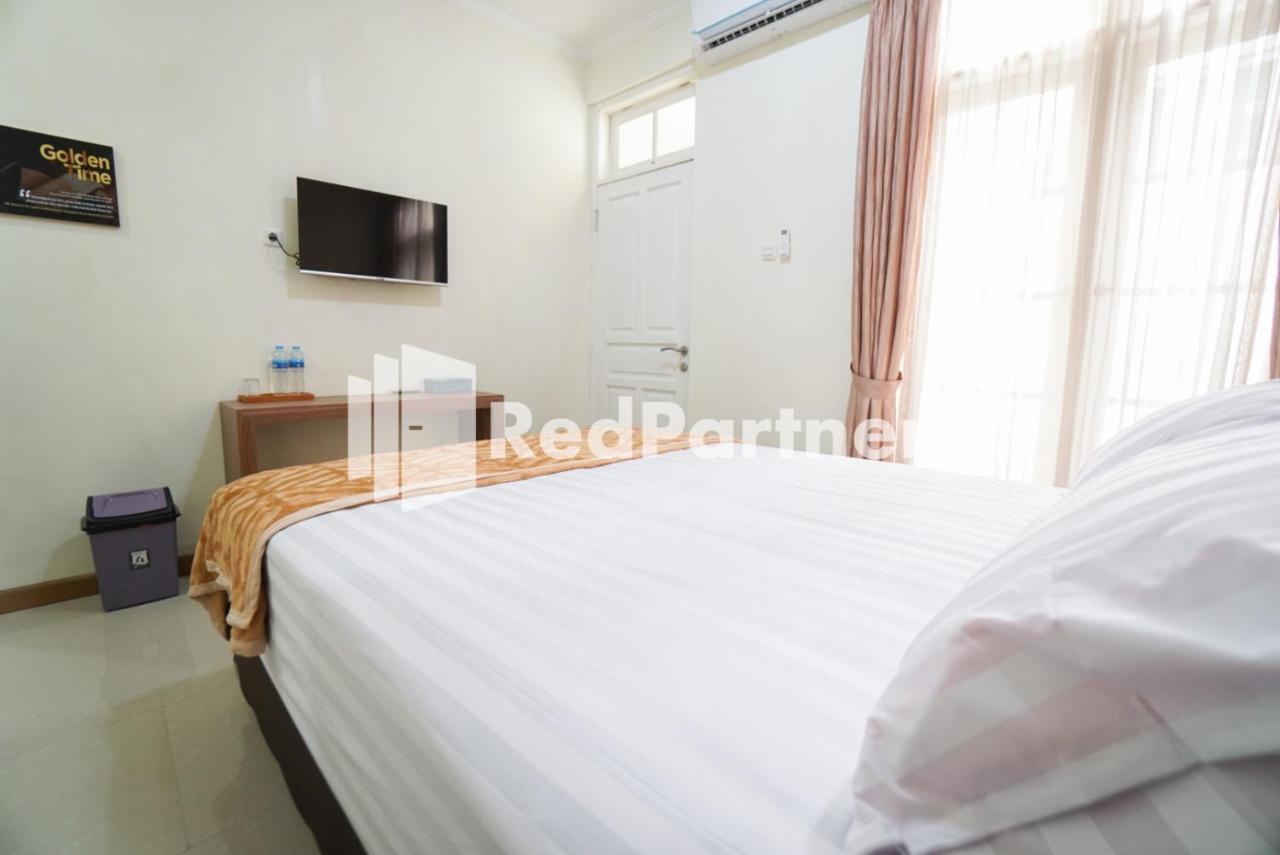 Hotel Fazza Syariah Mitra Reddoorz Jakarta Exterior foto