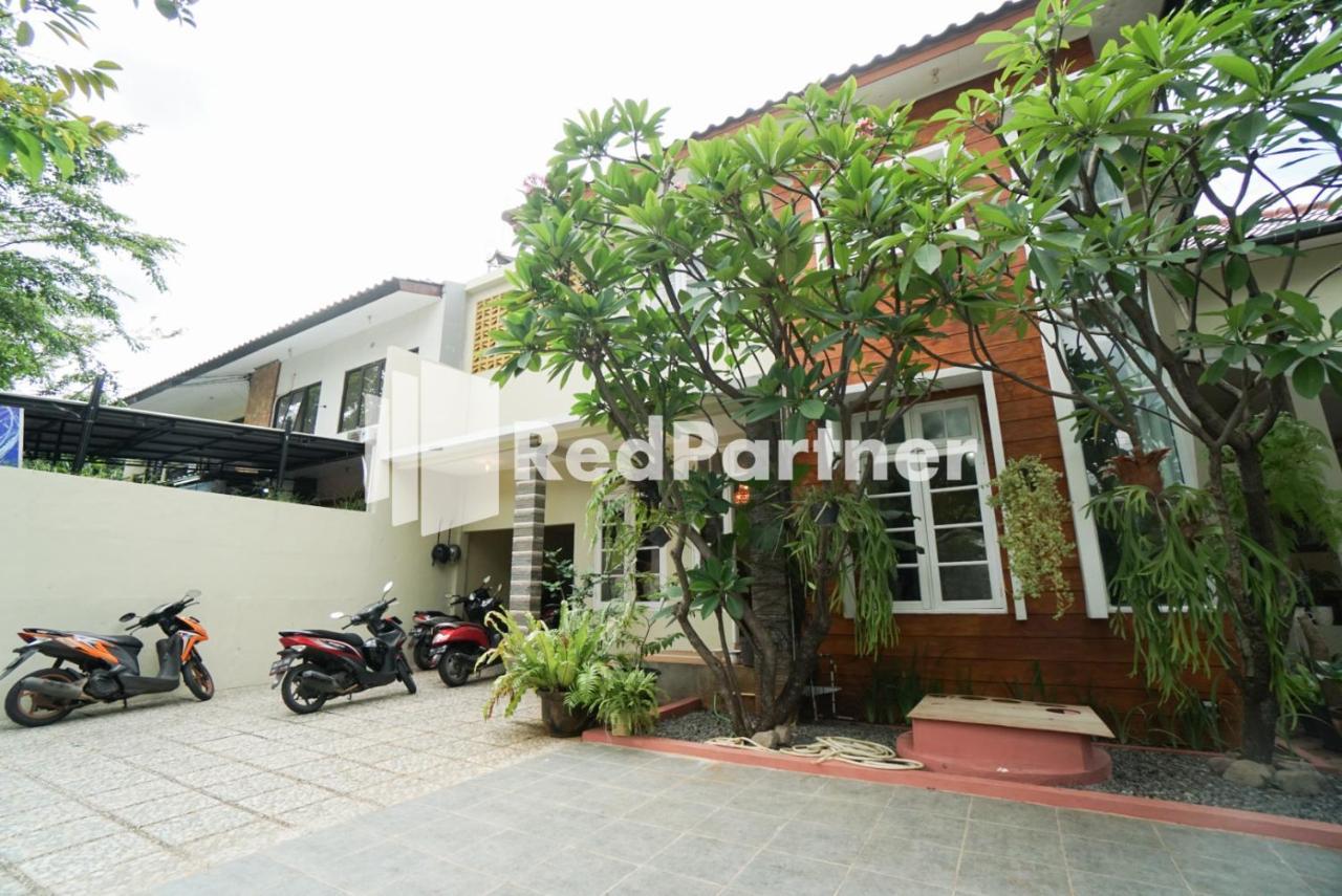 Hotel Fazza Syariah Mitra Reddoorz Jakarta Exterior foto